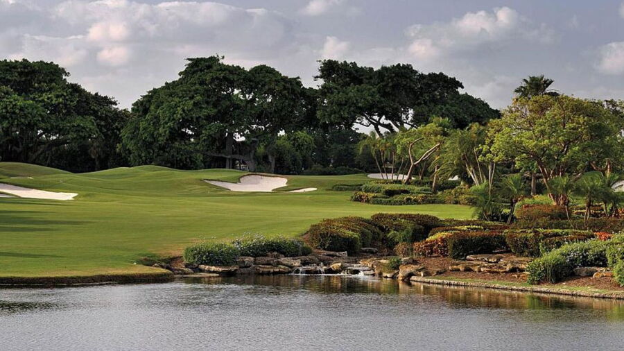 Bunker and green at Boca Raton Golf & Racquet Club